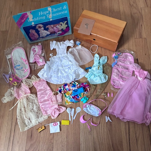 New Vintage (Barbie) LANE Hope Chest, complete, in Original Box. Sears 1980s - Picture 1 of 16